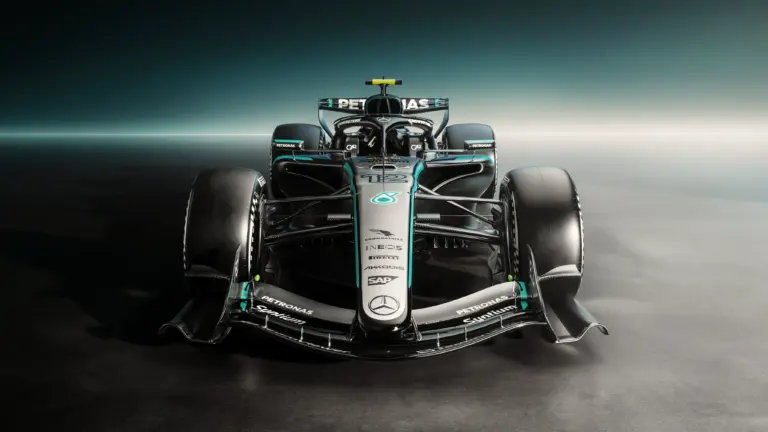 Itt az idei fő bajnokesélyes? Bemutatta új F1-es autóját a Mercedes