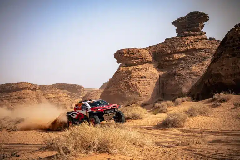 Lategan szárnyalt és a verseny élére állt a Dakar negyedik szakaszán