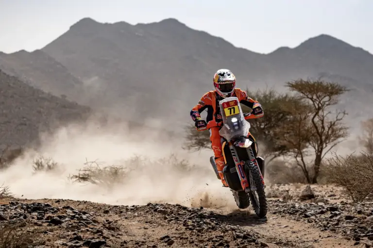 Dráma az utolsó napon, Benavides fordított és 2 másodperces előnnyel nyerte a Dakart