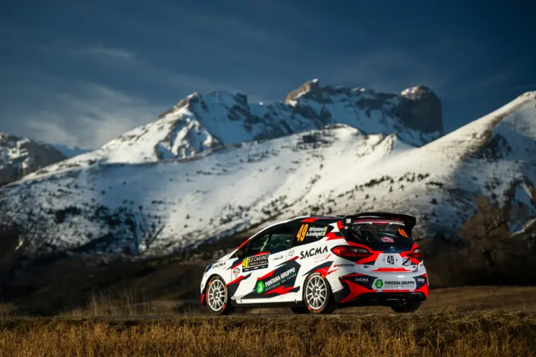 Fontana nyerte Rally3-as autóval az első két vasárnapi szakaszt, évek óta nem látott körülmények a Montén