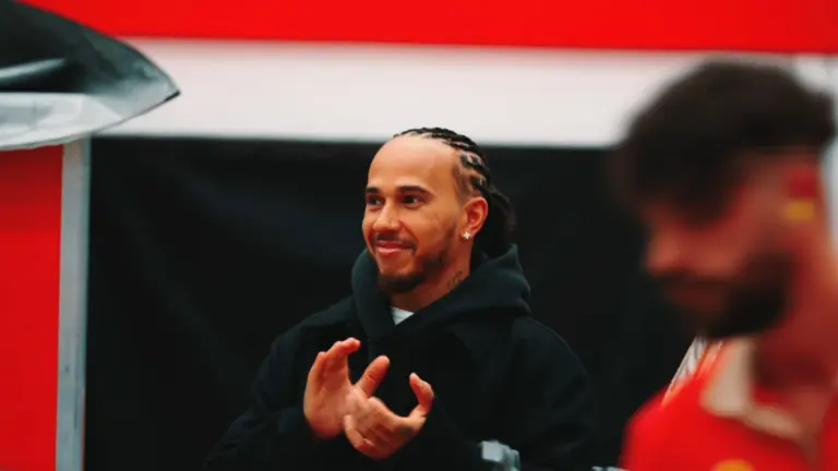 Olyasmi hangzott el a Ferrari gyárában, ami mindenkit tapsra késztetett