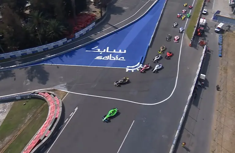 Buemi kriminális rajtja után a Citroen két futam alatt meghódította a Formula E-t