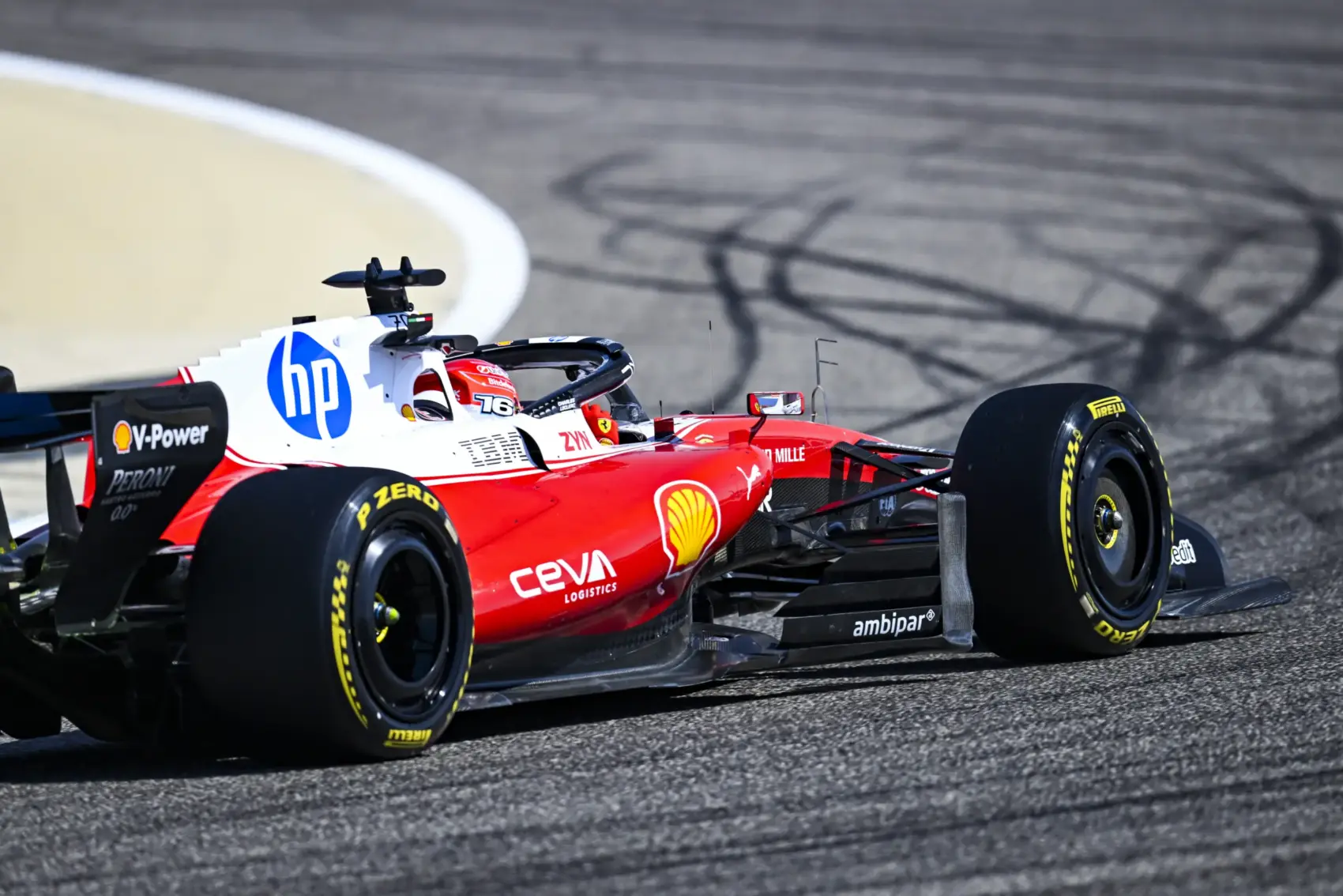 Betiltott szárnyat gondolt újra a bahreini teszten meglepő megoldást villantó Ferrari
