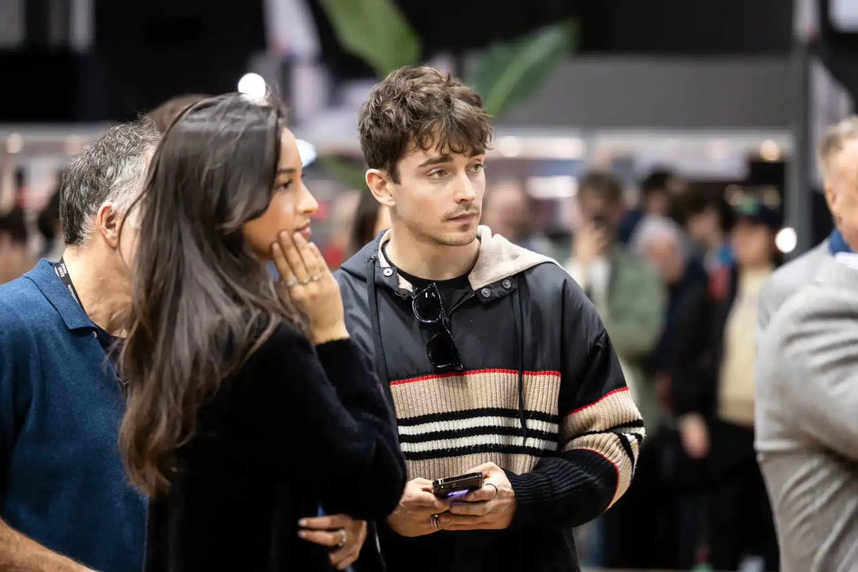Megházasodott Charles Leclerc, 69 éves Ferrarival furikázta feleségét