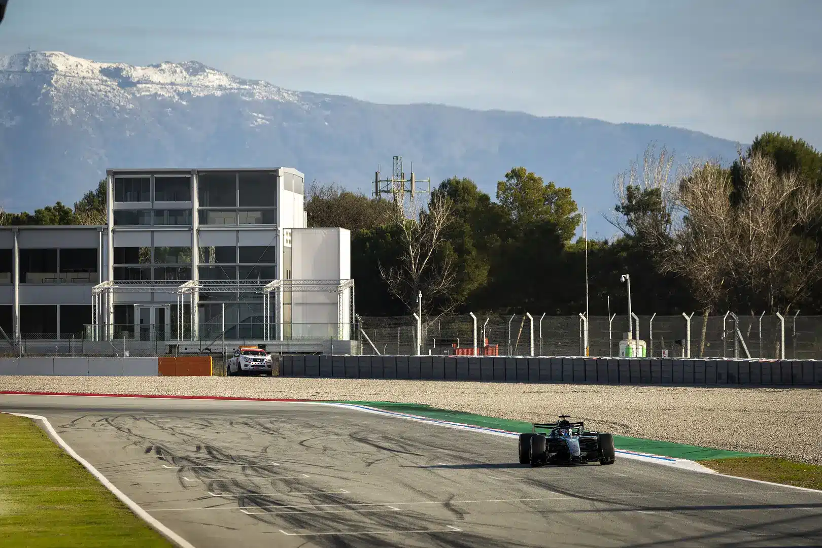 Extra égéstérrel is trükközik F1-es motorjában a Mercedes?