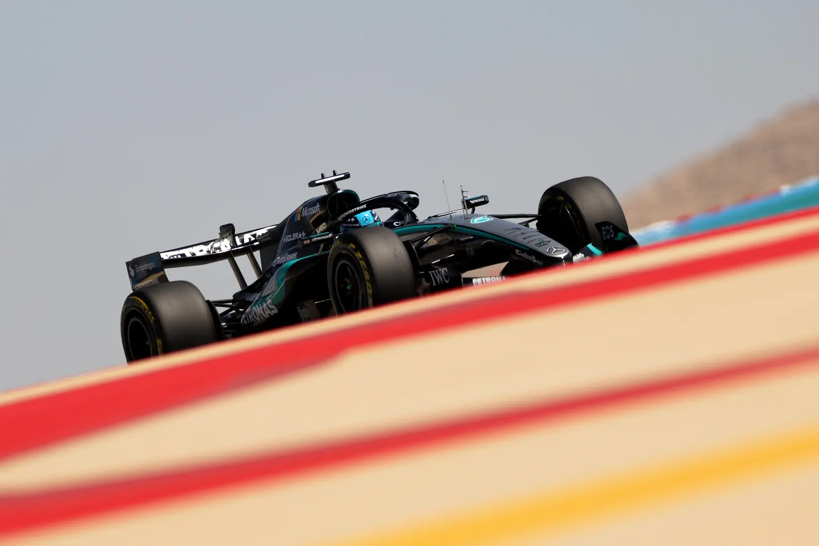 A Mercedesé a hét eddigi legjobb ideje – ez történt a pénteki F1-es tesztnap délelőttjén