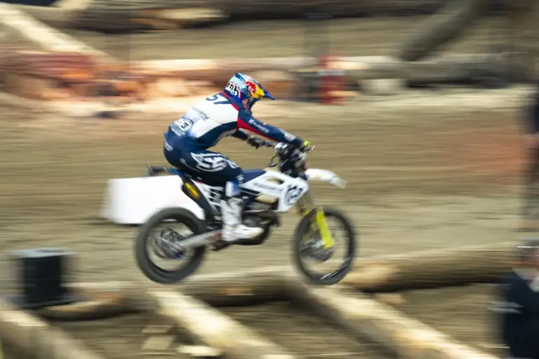 Bolt a bukása ellenére is uralkodott, Halasi nagyszerűen teljesített a belgrádi Superenduro-vb-fordulón