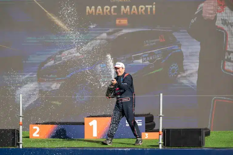 A spanyol navigátor-legenda Svédországban ír történelmet