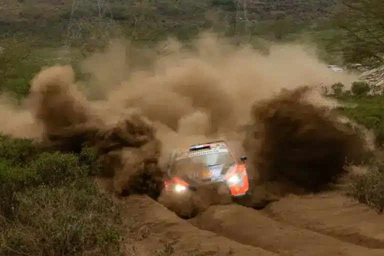 Fourmaux a dobogót célozza meg a Szafari Rallyn