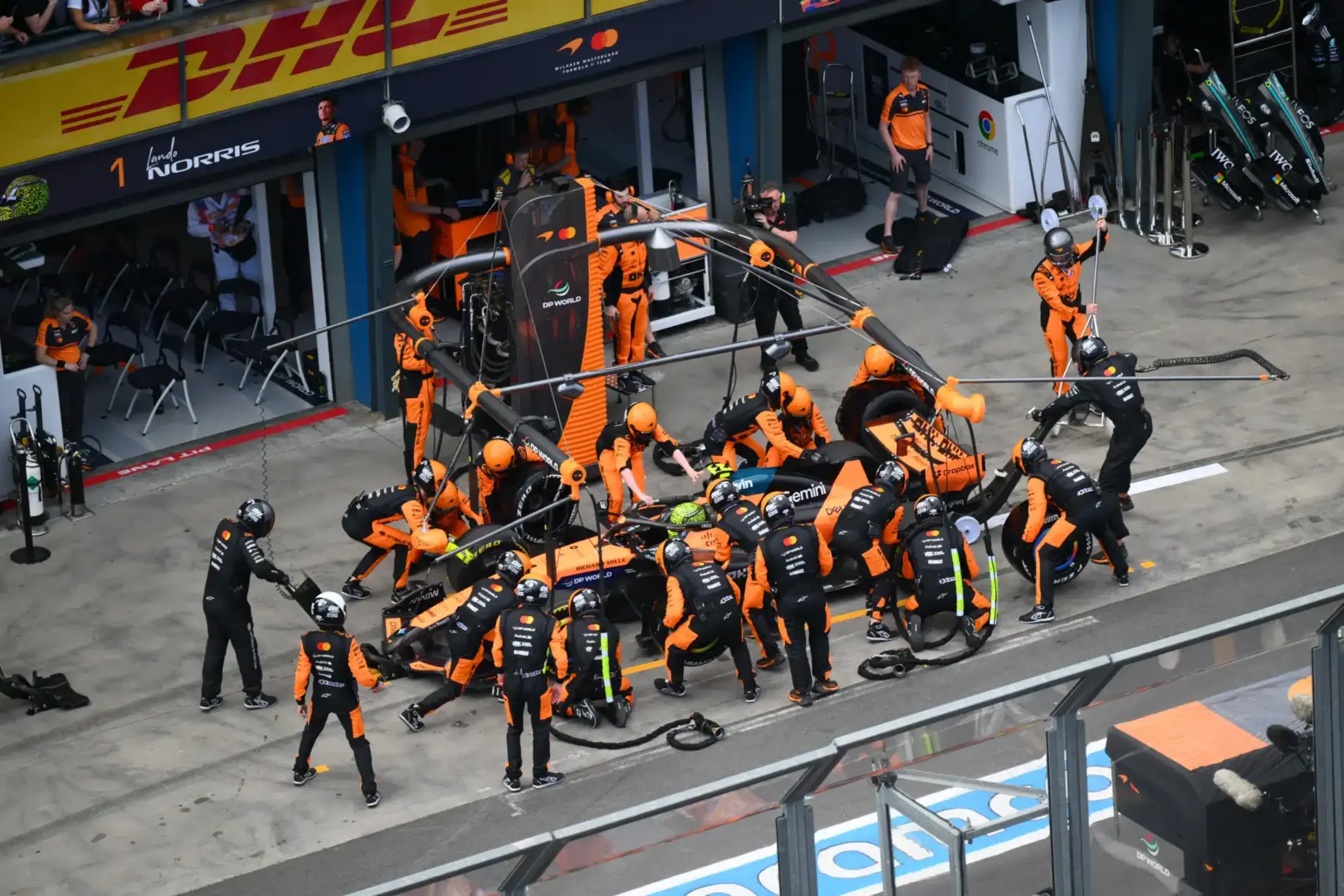 A McLaren közelebb léphet a Mercedeshez az igazságtalannak tartott hátrány után