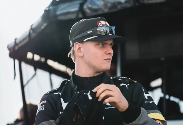 Schumacher az első körös kiesése után: „Nagyon kellett volna ez a verseny”