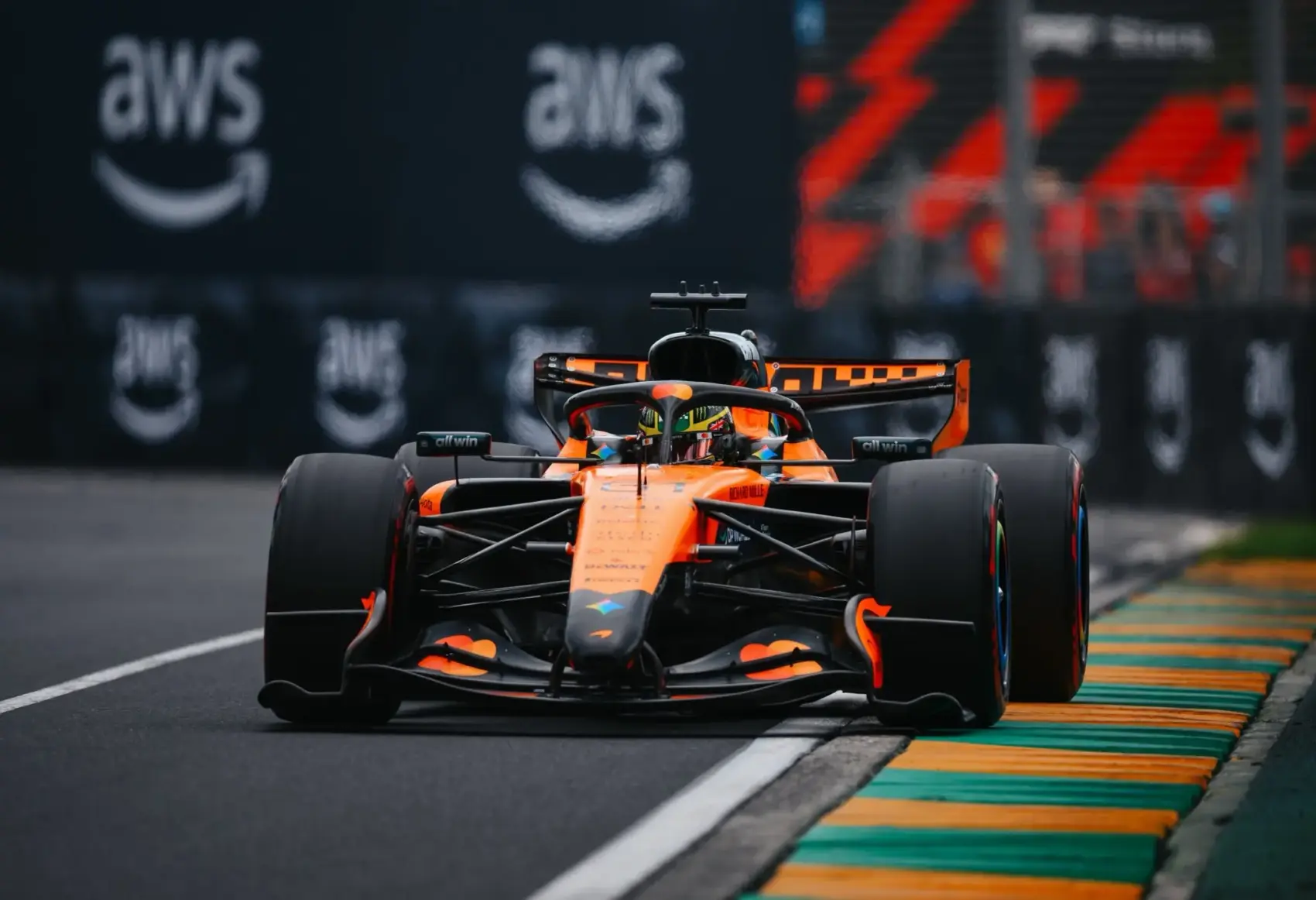 A McLaren csapatfőnöke szerint is drámai, ami az ausztráliai időmérőn történt