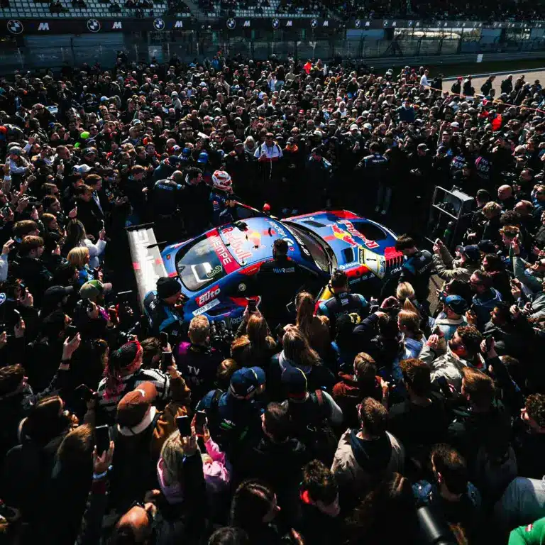 Mindenki Verstappent figyelte, aztán kiderült, hogy nem is ő vezette az autót