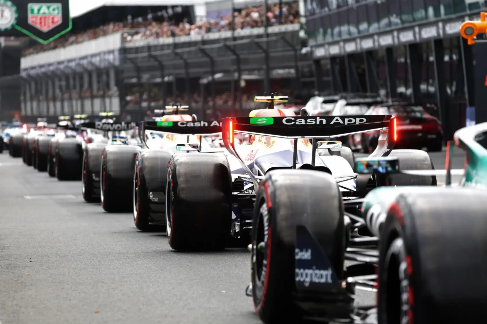 Hallucináló miniszter miatt kell magyarázkodnia az F1-nek