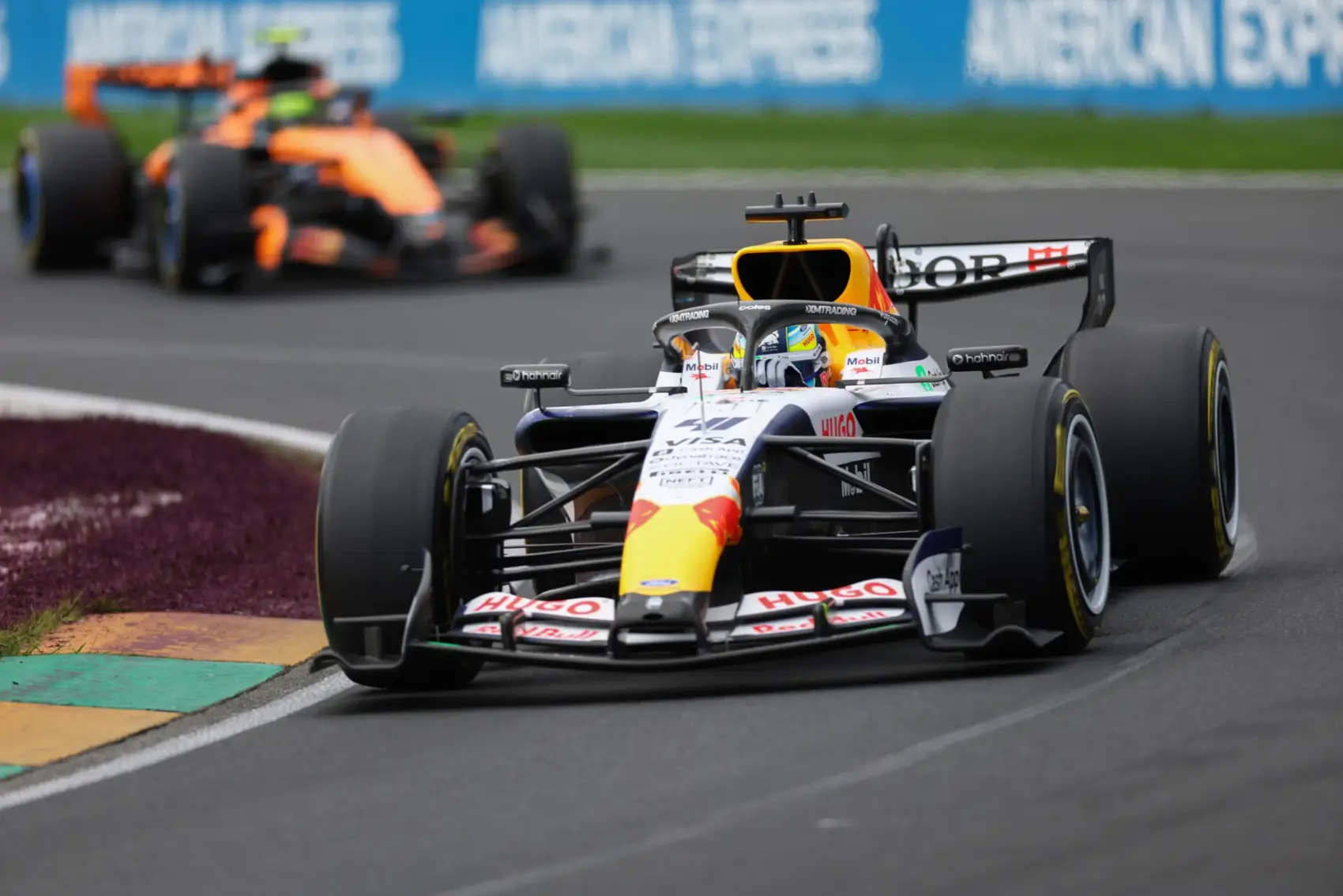 Nem csak Verstappennel kellett volna keménykedni – meglepte Montoyát a remekül debütáló újonc