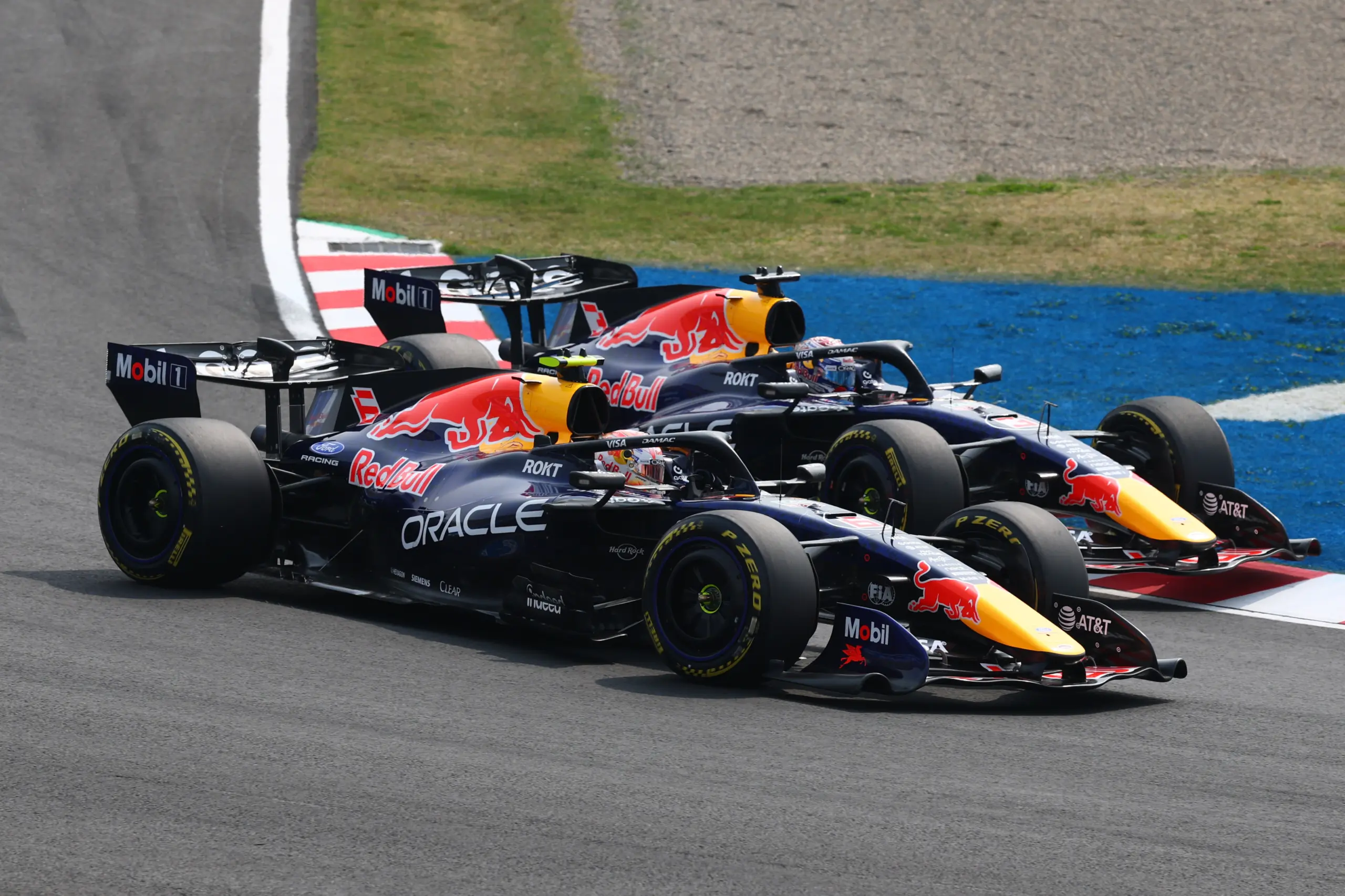 Hihetetlen, de igaz: csapattársa még Verstappennél is rosszabb véleménnyel van a Red Bullról