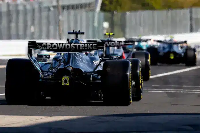 Mercedes, hátsó szárny