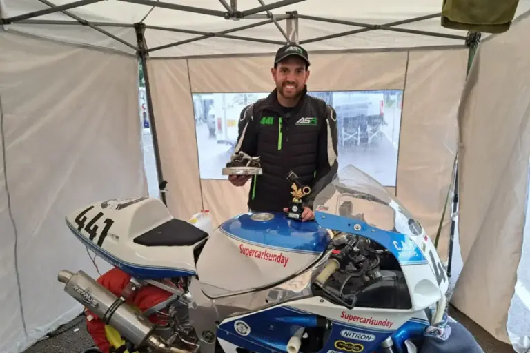 Tragédia egy utcai pályán, halálos balesetet szenvedett a verseny korábbi győztese