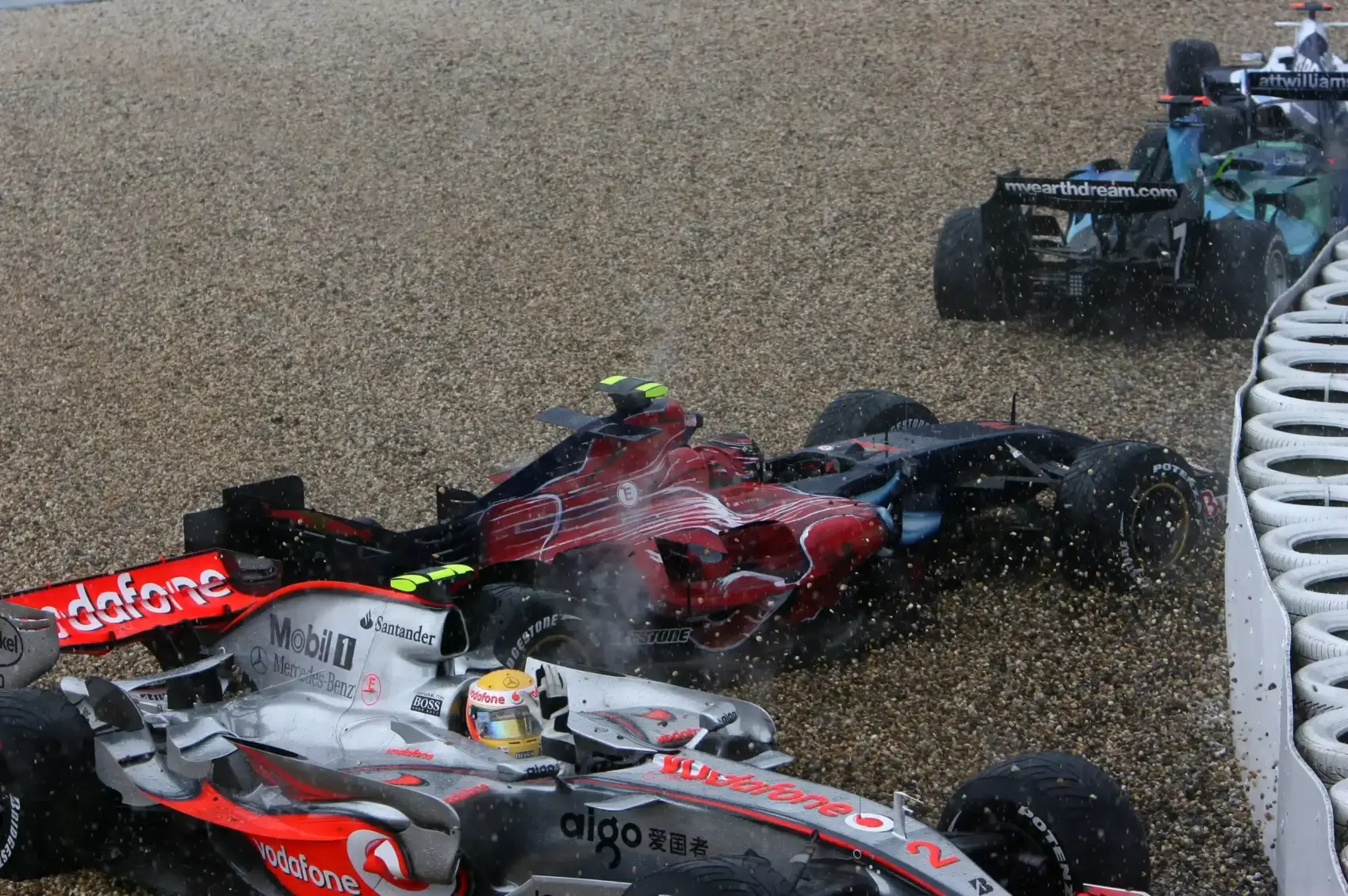 Mit ne tegyél, ha F1-es pilóta akarsz maradni? Például: ne küldd el a csapatfőnöködet a picsába