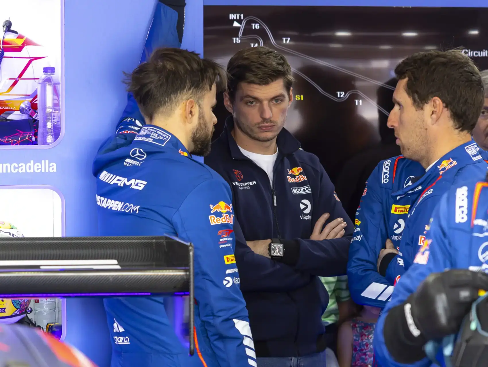 Elájult és orvosi ellátásra szorult Max Verstappen csapattársa