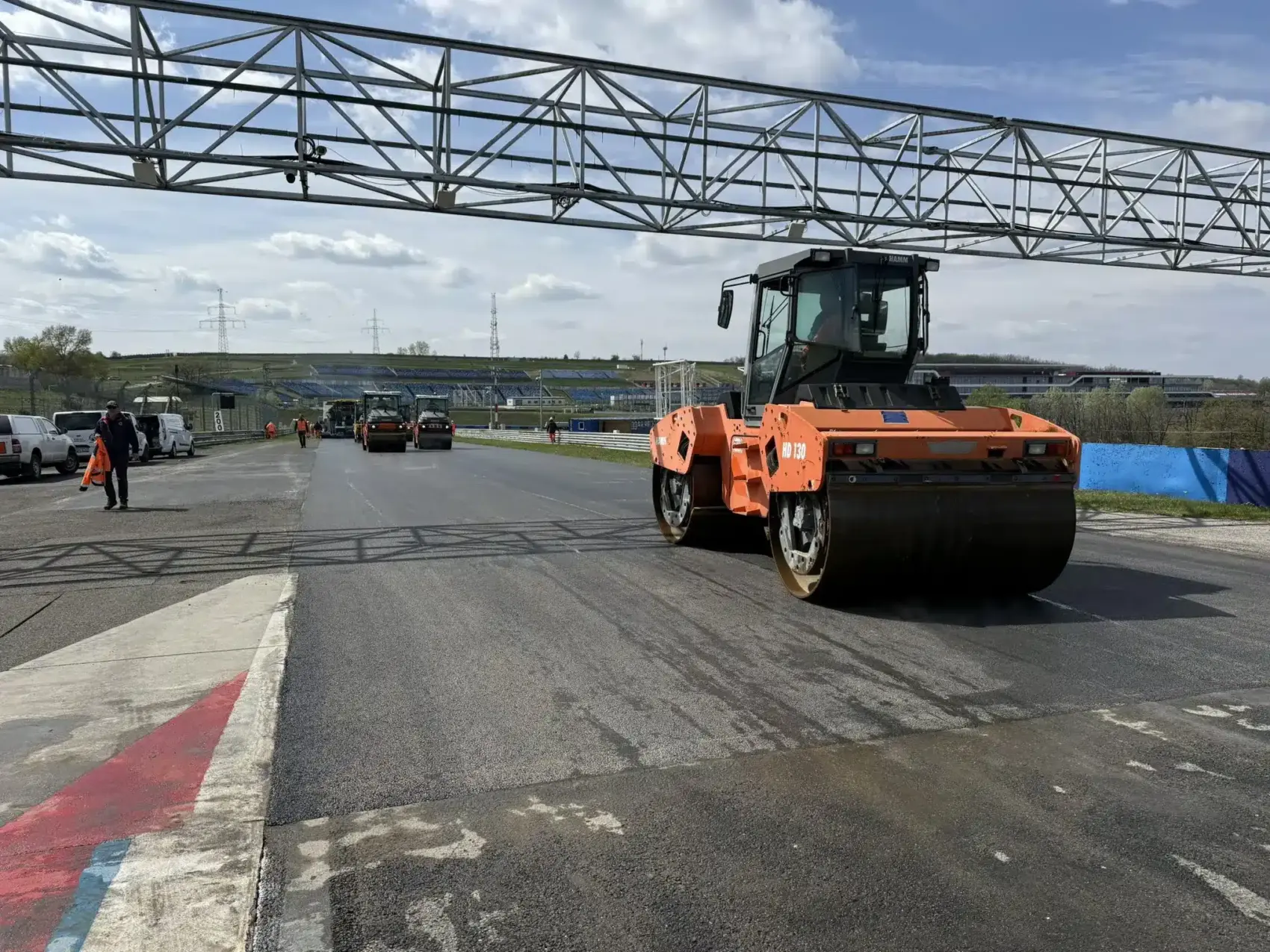 Zajlik a Hungaroring újraaszfaltozása