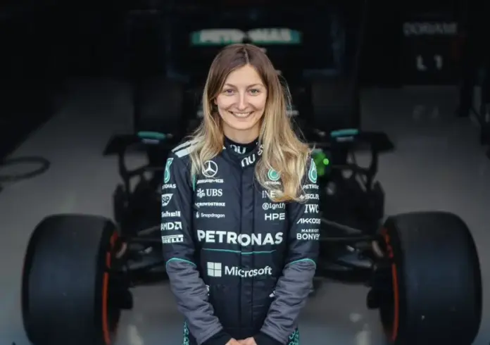 Doriane Pin, Mercedes