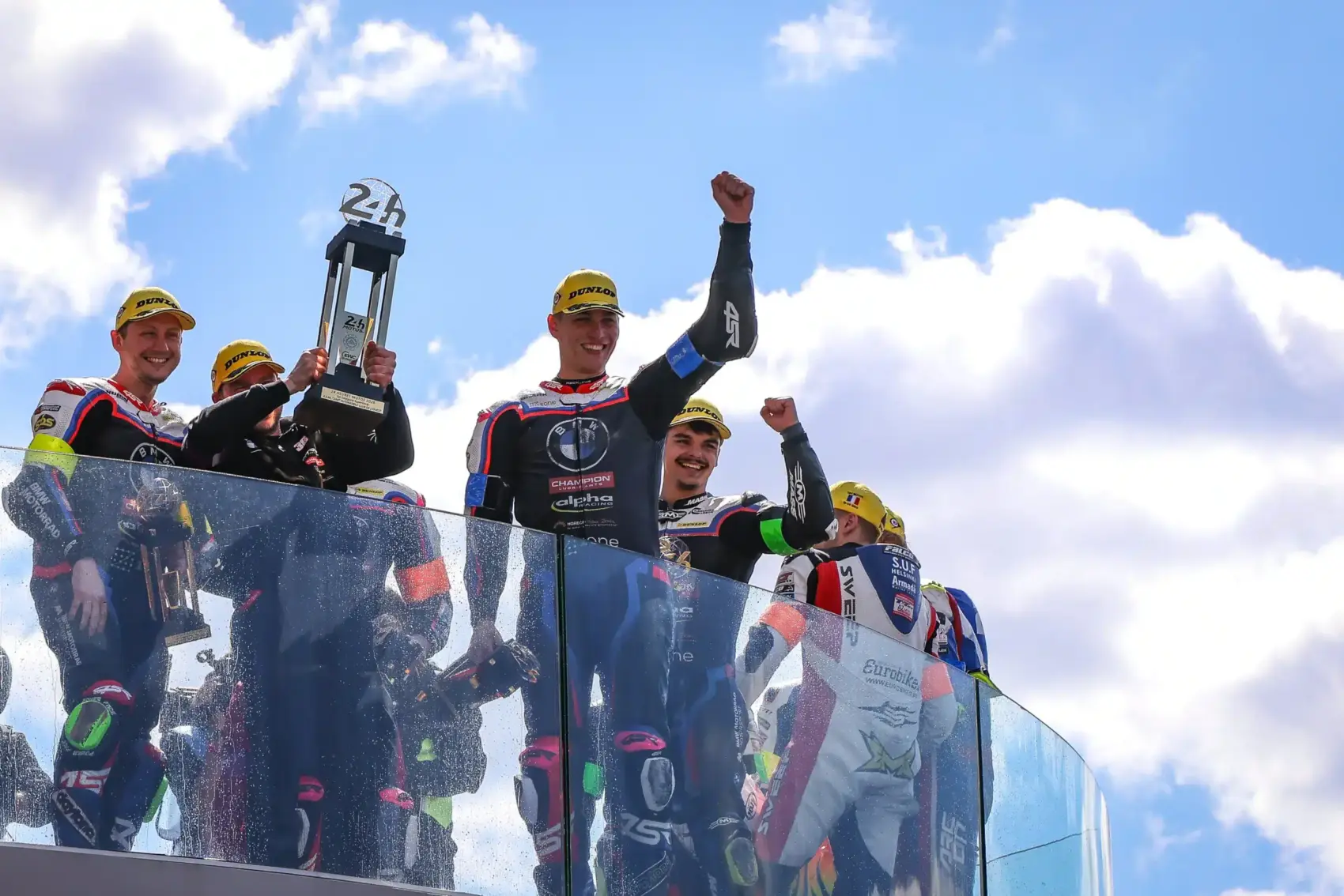 Jelzőfény lehet a magyar motorsport világítótornyán a Le Mans-i siker – interjú az egyik főszereplővel