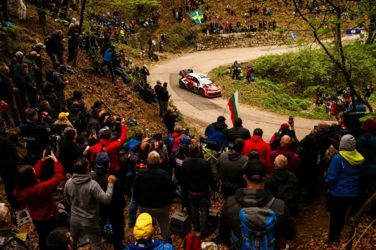 Solberg ismét bebizonyította, hogy brutális tempóban képes vezetni