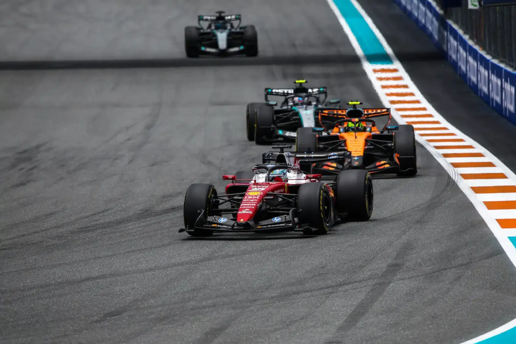 Leclerc, Russell és Verstappen is büntetést kaphat a Miami Nagydíj után (FRISSÍTVE)