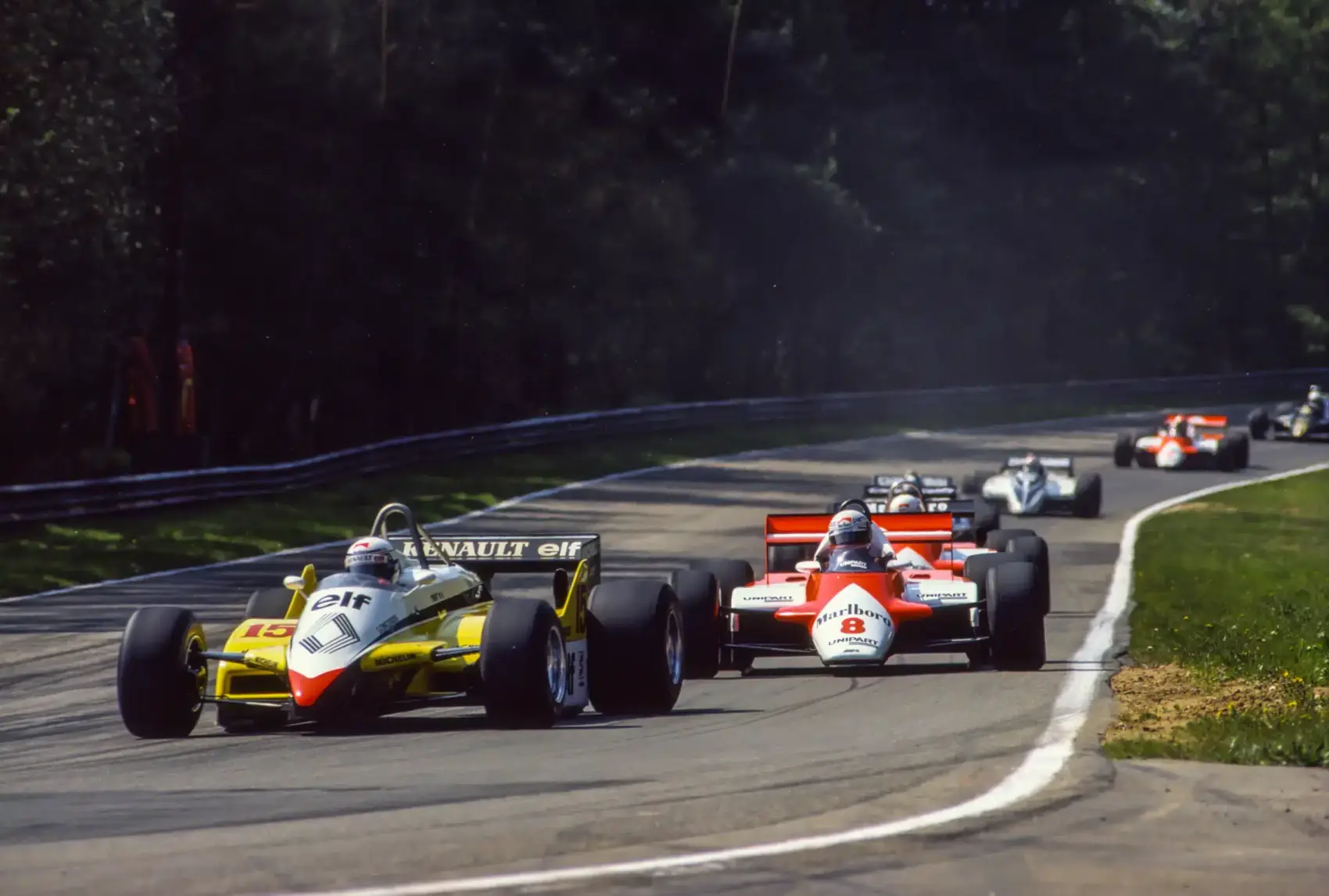 Halálos gázolás, horror a rajt után – 45 éve volt fontosabb az F1-es közvetítés, mint az emberi életek
