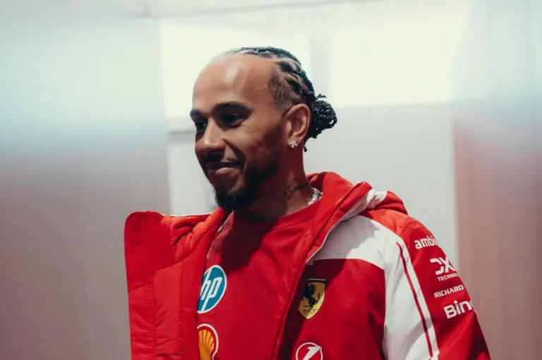 Hamilton üzent azoknak, akik már nem szeretnék őt az F1-ben látni