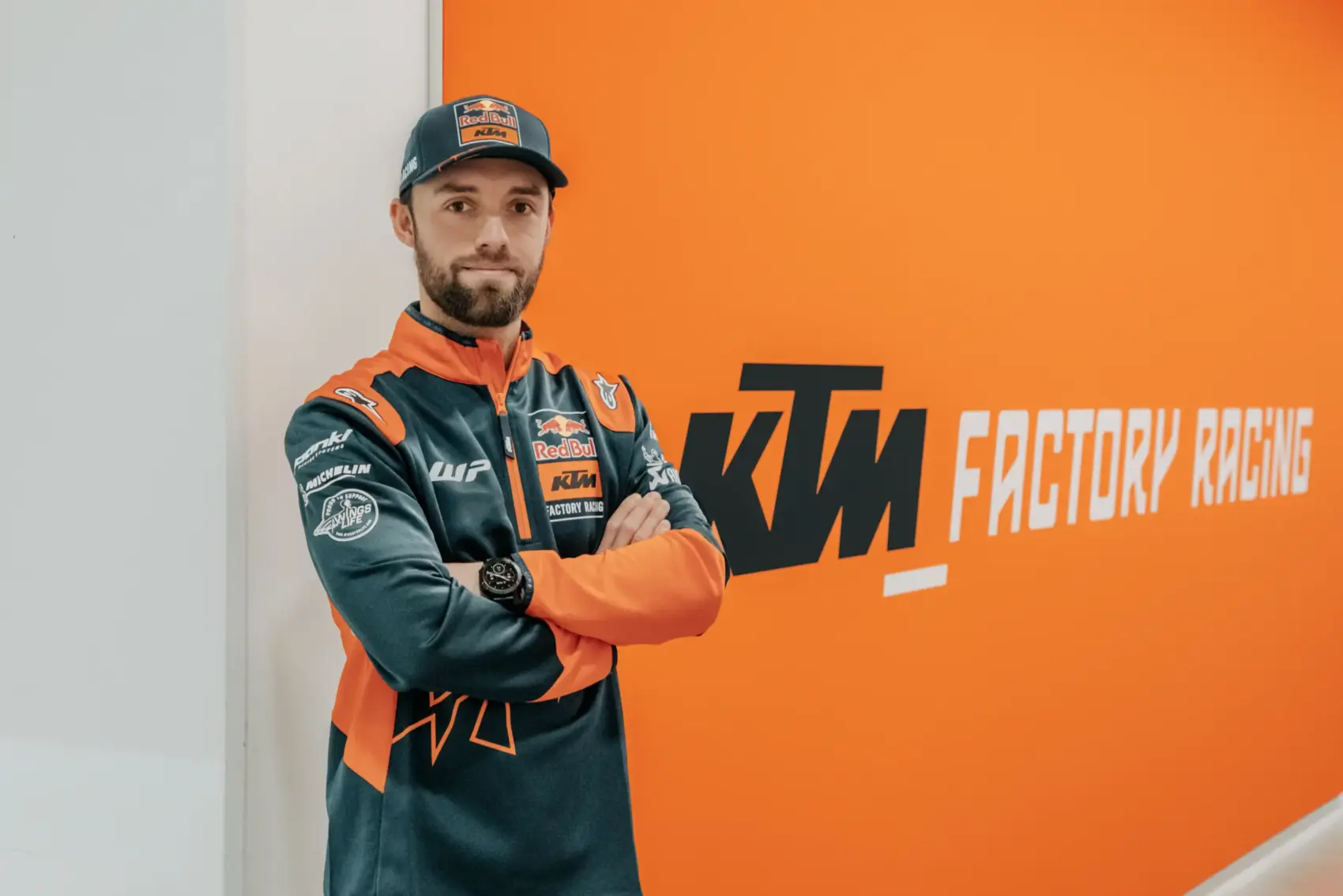 Még mindig nincs teljes felépülés, több év után tér vissza a MotoGP-be a korábbi dobogós