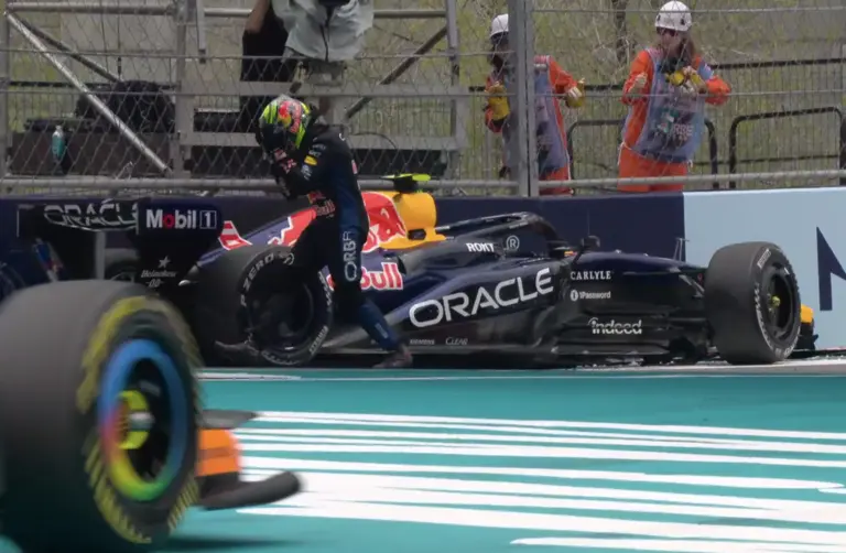 Hadjar, Red Bull, baleset, Miami