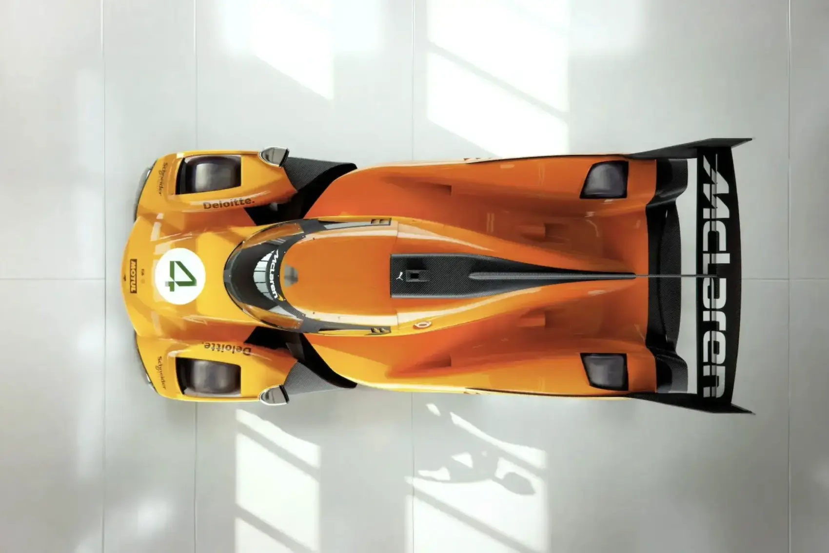 Bemutatója után Olaszországban már pályára is lépett a vadonatúj McLaren