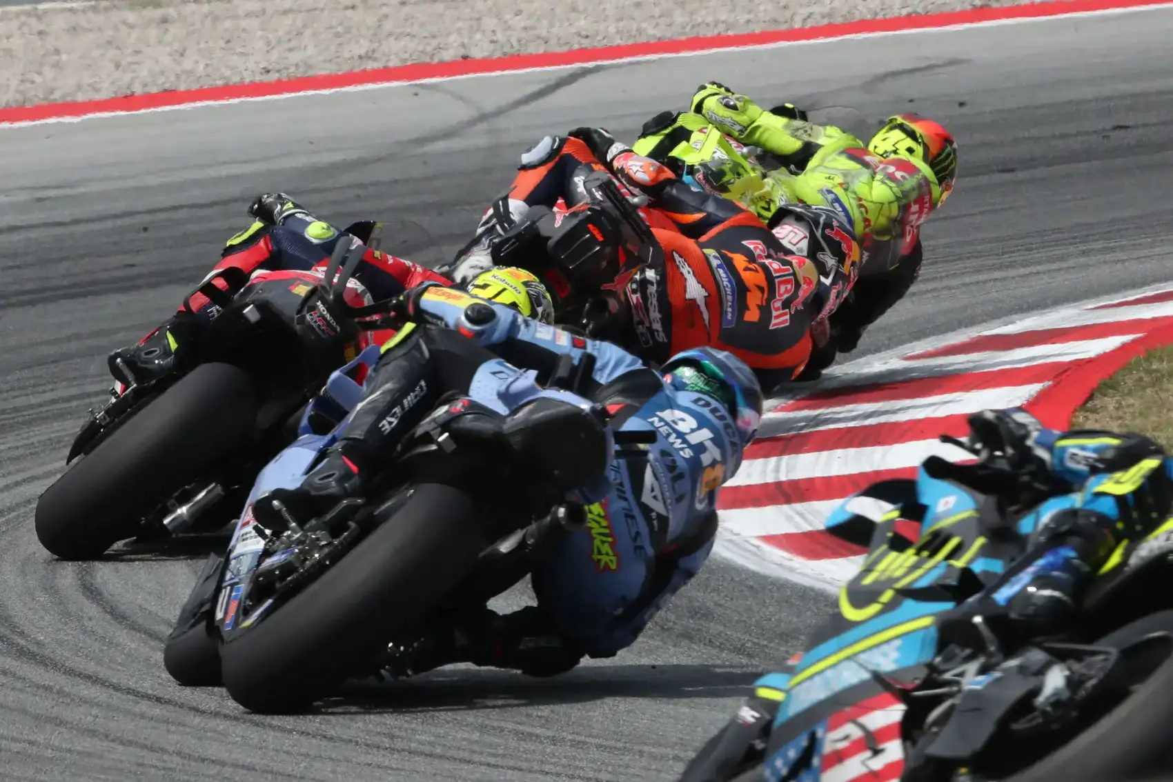Történelmi súlyú döntés született a MotoGP-ben, bejelentéscunami érkezhet a nyomában