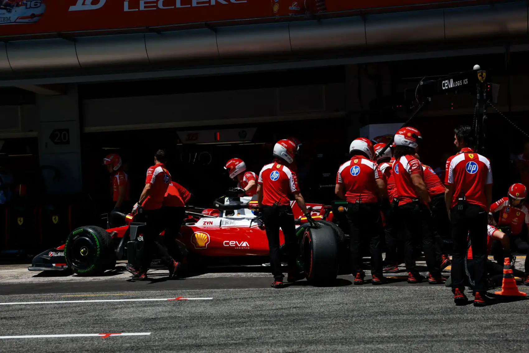 Mindenkivel szembemegy és tovább feszegeti innovatív motorja határait a Ferrari