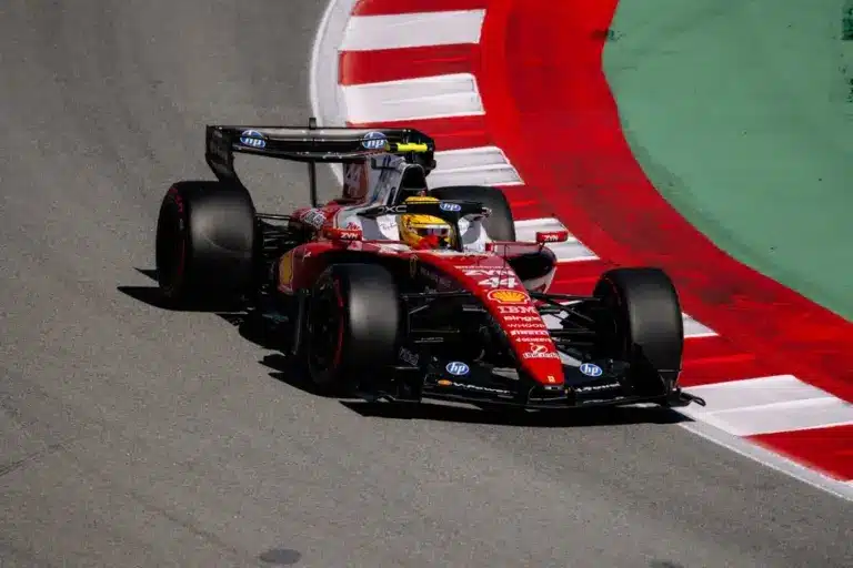 Hamilton 30 éve elképzelte, milyen lesz nyerni a Ferrarival, aztán nem olyan lett
