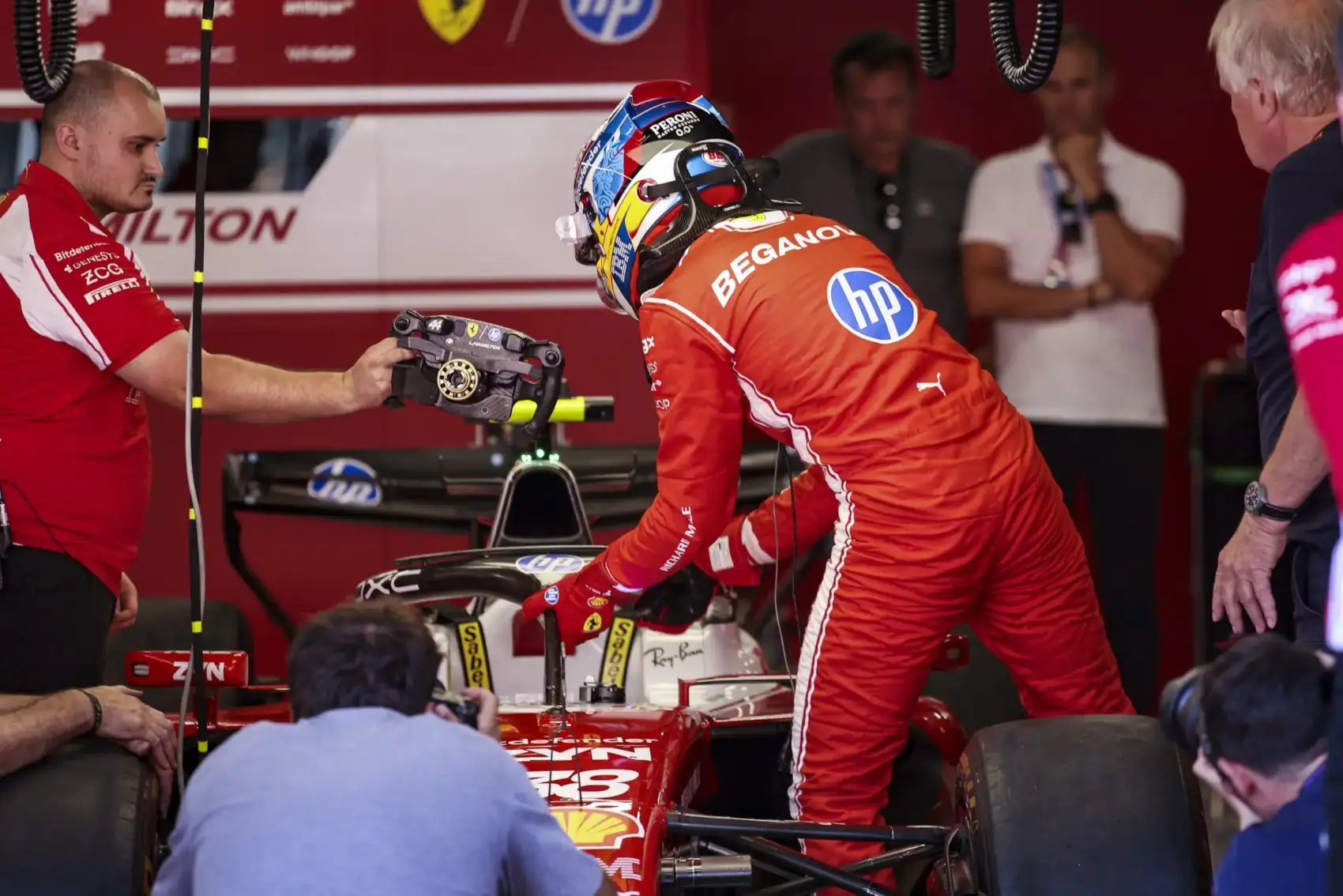 Nagy hiányzók és Mercedes-elsőség – ez történt az első barcelonai szabadedzésen