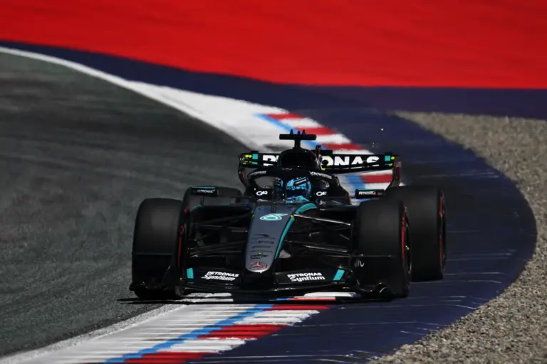 Forma-1, George Russell, Mercedes, Osztrák Nagydíj 2026, péntek