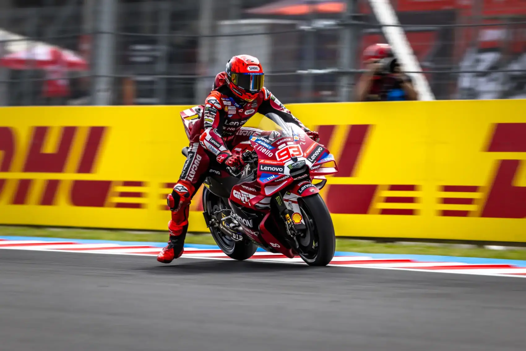 Marc Márquez nem adott esélyt Acostának a Magyar Nagydíj sprintjén, Bezzecchi a harmadik