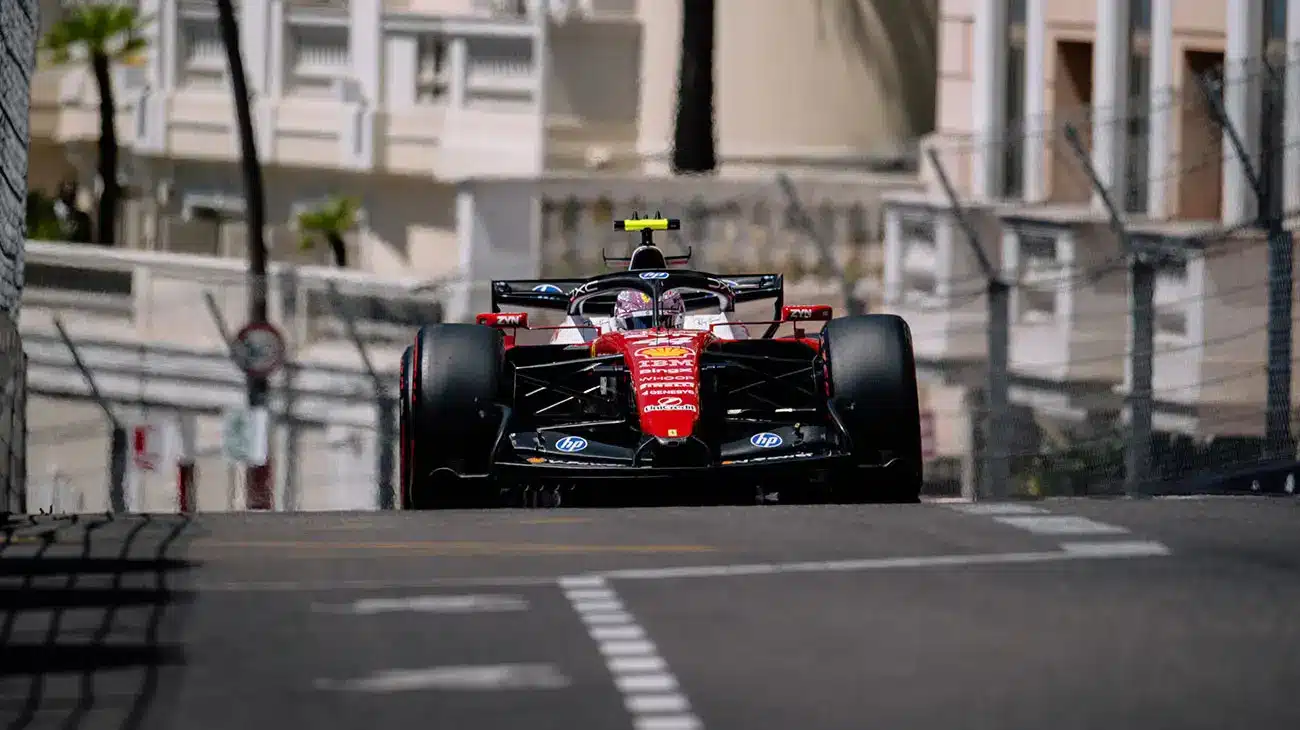 Hamilton a Ferrari rejtélyes visszaeséséről: erre már a Q1-ben szükségem lett volna
