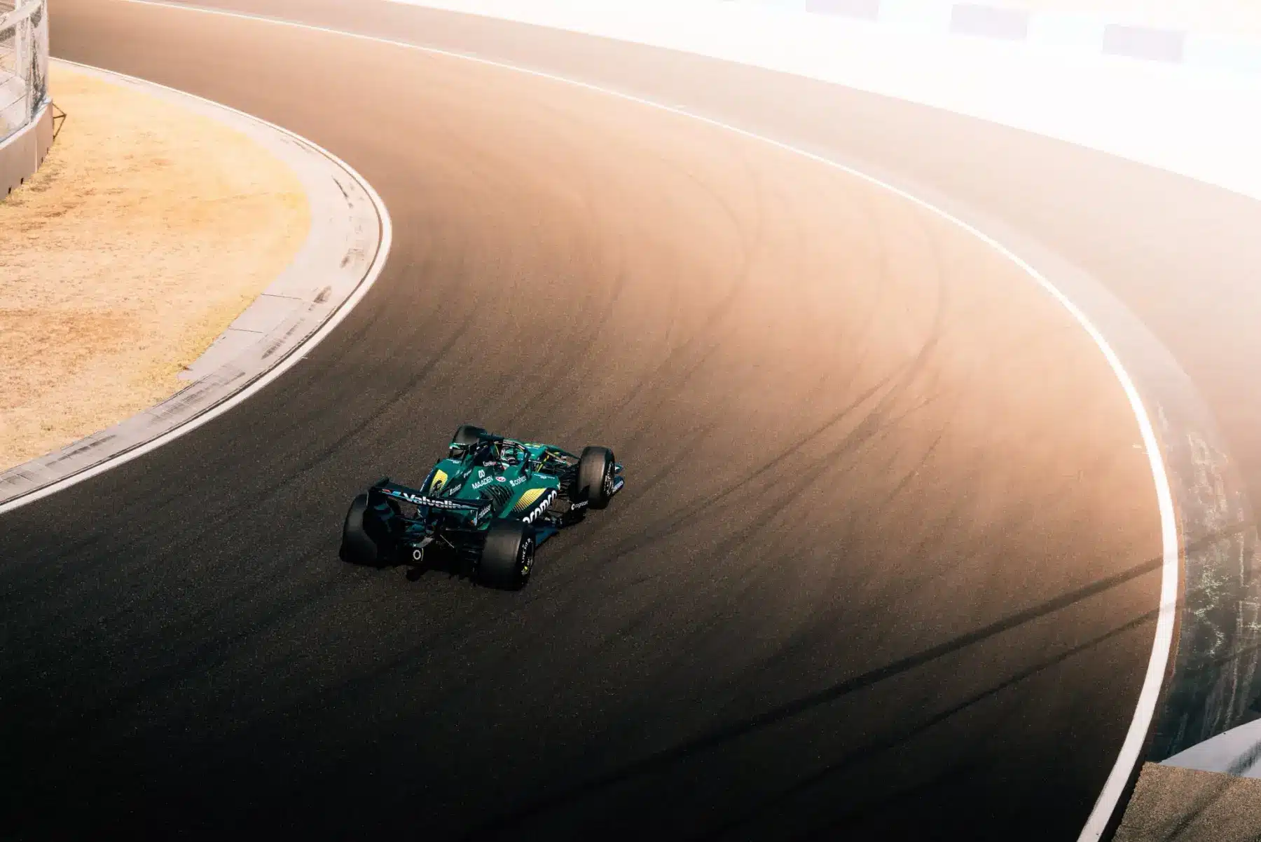 Jak Crawford, Aston Martin, Pirelli, teszt, Hungaroring