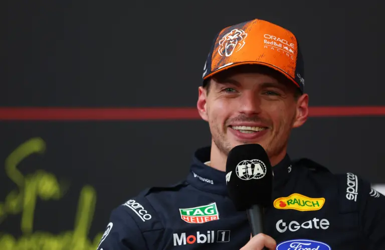 Dzsungel, légikatasztrófa, vörös rakéta – Verstappen felült a túlzóvonatra a verseny után
