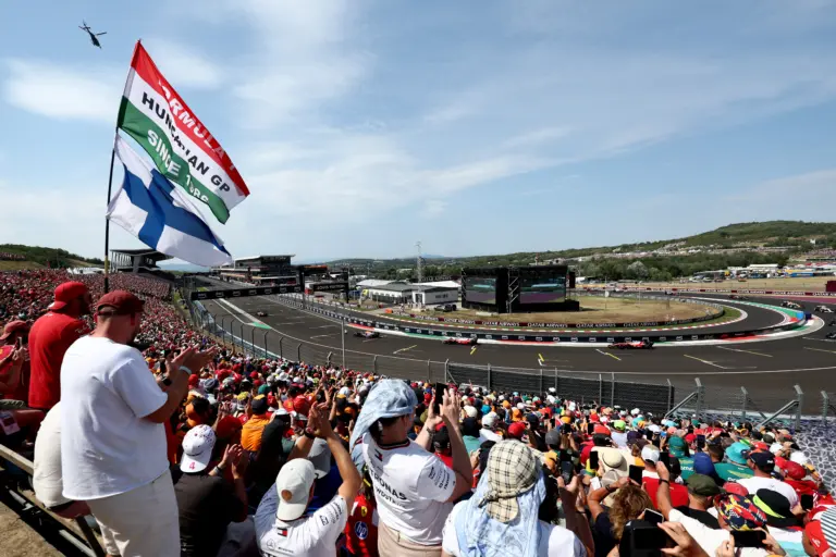 Forma-1, Lando Norris, McLaren, Max Verstappen, Red Bull, Lewis Hamilton, Charles Leclerc, Ferrari, nézők, Magyar Nagydíj 2026, futam
