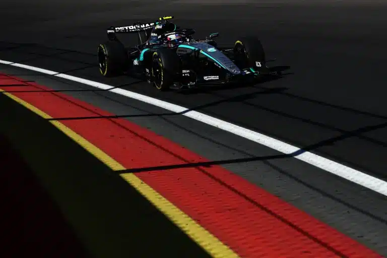 Forma-1, Kimi Antonelli, Mercedes, Spanyol Nagydíj 2026, péntek